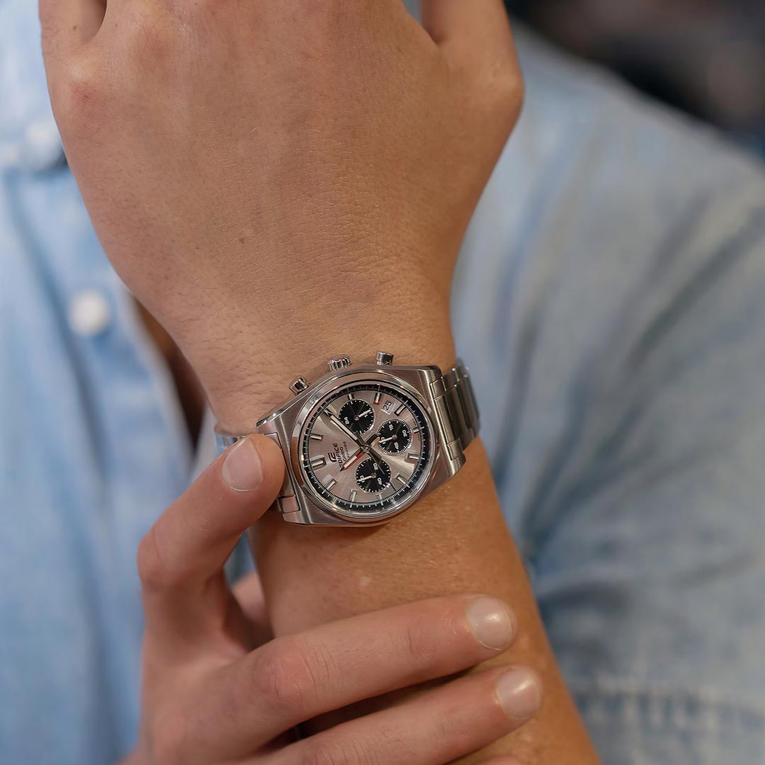 Sličica proizvoda EFB-730D-7AVUEF Edifice Sapphire Muški Sat 2 od 3